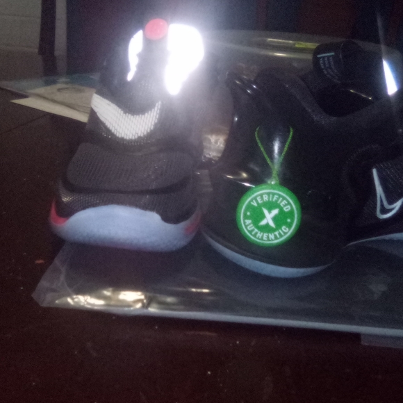 Nike Adapt BB 2.0 - Picture 15 of 16